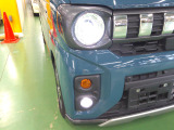 【LEDヘッドライト】LEDヘッドライトは消費電力が少ないので寿命が長いですよ!明るさも十分で、夜間走行の負担を和らげてくれます、オート点灯システムも付いております