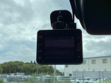 もしもの時に役立つドライブレコーダー付き!!あおり運転防止にも役立ちます!。