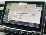 見やすい高精細な地図画面で、目的地へのルートをスムーズに検索。渋滞情報もリアルタイムに確認でき、最適な道順をご案内します。
