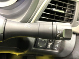 【オートライト】周りの明るさに応じて自動でヘッドライトの点灯・消灯ができる機能です!ライトの付け忘れ・消し忘れなどが無くなり、雨の日や夕方の走行も安心!トンネル通過時も便利ですね♪