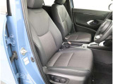 見えないところまで徹底洗浄!中古車をキレイで気持ちよくお乗りいただけるよう、トヨタ認定中古車はしっかりクリーニング。エンジンルームやシートを外した洗浄まで目に見えないところまで徹底的に洗浄しています。