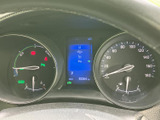 視認性の高いメーター類が、運転に必要な情報を的確に伝えます。運転に集中できる、使いやすいレイアウトです。