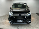 一目見てホンダ車だとわかるカッコいいフロントマスクです!