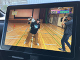 停車中には、テレビや動画を楽しむことができます。後部座席の乗員が快適に過ごせるよう、多彩なエンターテイメント機能が搭載されています。