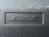 【BOSEサウンドシステム】メーカーオプションの高品位サウンドシステムを搭載。専用のチューニングが施された大小様々なスピーカーから良質なサウンドが奏でられ、臨場感あふれる音響空間を演出します。