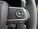 【全車速追従機能付アダプティブクルーズコントロール】走行中に先行車の様子を検知しながら、設定した車速の範囲内で先行車との距離のキープを支援。疲れにくく、長距離運転中の渋滞なども快適に運転できます。