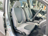 お客様のご予算帯に合わせたお車を常時100台以上取り揃えています!当社のスタッフがお客様のお車選びをしっかりサポートしご提案させていただきます!