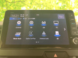 CD/DVDやラジオに加え、Apple CarPlayやAndroid Autoにも対応。お好みの音楽や情報を楽しめます。