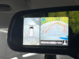 【全周囲カメラ】専用のカメラにより、上から見下ろしたような視点で360度クルマの周囲を確認することができます☆死角部分も確認しやすく、狭い場所での切り返しや駐車もスムーズに行えます。