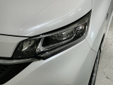 LEDヘッドライトは、点灯の瞬間から最大光量を発揮し、突然暗くなるトンネルなどでの安定感を高めます。