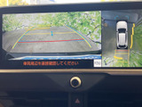 狭い場所での駐車も安心。後方の状況をわかりやすく表示し、安全な運転をサポートします。駐車の苦手な方にもおすすめです。