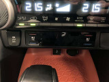 シートベンチレーション付きです。シートと密着部分の空気を換気して蒸れを防いでくれるので、暑い時期も快適に過ごせます♪一度使ったら手放せません!