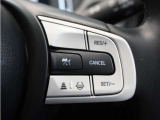 ◆アダプティブクルーズコントロール◆予め設定した車速内でクルマが自動的に加減速。前走車との適切な車間距離を維持しながら追従走行します。【LKAS】車線維持支援システムでステアリング操作を支援。