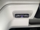 ビルトインタイプの【ETC】で見た目もスッキリ。高速道路の利用にとても便利です。