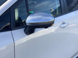 ウィンカードアミラー☆ライトの点滅で対向車、歩行者などに曲がることを知らせることができるので安心・安全につながりますね♪