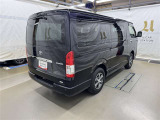 走りにこだわりながら収納力も持ち合わせたお車です。荷物を載せて軽快なドライブを楽しめますよ♪