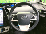 【純正革巻きステアリング】上質な革を使用することで、手にしっかり馴染みとても運転しやすいハンドルです♪