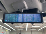 【デジタルインナーミラー】後席の大きな荷物や同乗者で後方が確認しづらい時でも安心!カメラが撮影した車両後方の映像をルームミラー内に表示。クリアな視界で状況の確認が可能です!