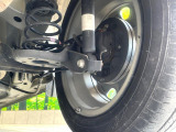 お車を安心してお乗りいただく為には、足回りの定期点検が欠かせません。サービスサポート(有償保証)では無料点検もご提供しており、安心のカーライフをお過ごしいただけるサポート体制が整っています。