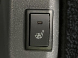 【シートヒーター】寒い日に重宝するシートヒーター!エアコンより早く温まってくれるので寒がりの人も安心ですね♪エアコンの温風は乾燥するから苦手、という方にもをおすすめです。