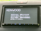使いやすいナビ・オーディオシステムで、快適なドライブをサポート。目的地設定や音楽選択もスムーズに行えます。