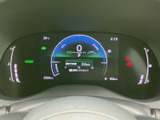 狭い場所での駐車も安心。後方の状況をクリアに映し出し、安全な駐車をサポートします。運転に自信がない方にもおすすめです。