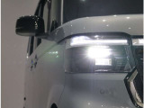 個性的な構造のLEDヘッドライト