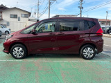 両側パワースライドドア付きで便利!小さなお子様も乗り降り楽々です♪スイッチは運転席にもありますよ!