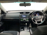 シンプルながら機能性あふれる運転席廻りです。視界性もよく、運転しやすいですよ。