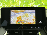 停車中に楽しめるTV機能。ニュースや番組をチェックできるので、待ち時間も有効活用できます。快適な時間を過ごせます。