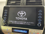 【メーカー純正ナビ】インテリアに溶け込むスタイリッシュな「専用設計」メーカーナビを装備♪視認性や操作性など基本性能にも優れ、より上質なカーライフをお楽しみいただけます。