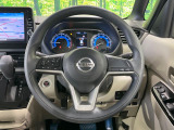 【ステアリングスイッチ】運転中、前方から目線をそらすことなく、オーディオ等の操作が可能な便利機能!安心&快適なドライブを演出してくれます♪