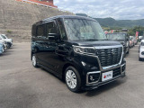 当社は佐賀県最大級の軽自動車専門店です!!届出済未使用車の販売はもちろんオールメーカーの新車販売・買取も行っております。皆様のご来店、心よりお待ちしております。