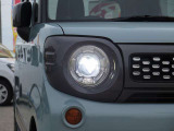 LEDヘッドライトを装備!夜間のドライブでも前方を明るく照らし、快適な運転をサポートします♪