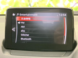 お好みの音楽やラジオを楽しめるオーディオ。ドライブ中のエンターテイメントを充実させてくれます。