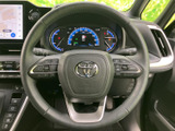 後方の状況を画面で確認できるので、狭い場所での駐車や車庫入れがより安全に行えます。運転に自信がない方にもおすすめです。