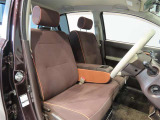 見通しのよいすっきりとした視界で、誰でも運転しやすいです。運転のしやすさは疲れにくさにも繋がりますよ♪