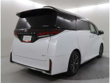 荷物をたっぷり載せて広々ドライビング♪夏でも冬でも、アウトドアやショッピングを思い切り楽しみましょう!