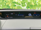 視認性の高いメーター類で、運転に必要な情報を的確に把握できます。運転に集中できる環境が整っています。