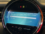 アップルカープレイ装備!!Bluetooth機能も付いておりますので、音楽再生も楽々です♪