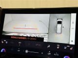 後方の見える安心をお届けするバックガイドモニター付:バックするときのアシストラインもあって楽々バック!車庫入れや縦列駐車をサポートし、苦手な駐車も安心です!今やもう手放せない装備ですネ♪