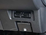 ビルトイン型ETCユニット搭載で、高速道路等利用時、便利に利用可能です。