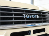 【新品】TOYOTAロゴグリル