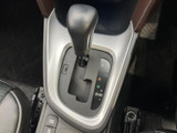 高精細なディスプレイが、運転に必要な情報を分かりやすく表示。直感的な操作で、ナビゲーションやオーディオをコントロールできます。快適なドライブをサポートします。