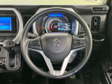 【ステアリングスイッチ】運転中、前方から目線をそらすことなく、オーディオ等の操作が可能な便利機能!安心&快適なドライブを演出してくれます♪