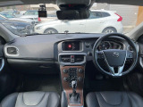 V40  D4 インスクリプション