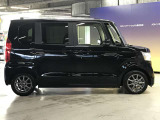 エンジンルーム、室内、クリーニング済みです。厳選したお車を屋内展示場にて展示中☆車両品質には自信がございます!ぜひ一度ご来店ください!!