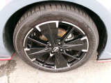NISMO tuned e-POWER 4WD専用17インチアルミホイール。