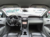 光岡自動車は、お客様と夢、希望、喜びを共有する楽しいクルマづくりと販売・サービスを通じて社会に貢献し続けます。「独創的なクルマに乗る喜びを、より多くの人々に伝えたい」それが光岡自動車の原点です。