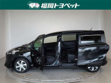 両側パワースライドドア付きだから、狭い駐車スペースなどでの 乗り降りラクラク!小さなお子さまのいるご家庭には嬉しい装備。